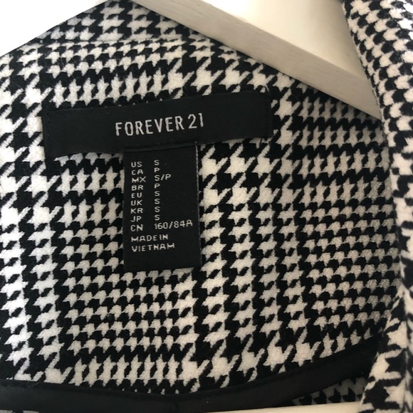 🐼 New Forever 21 Plaided Jacket in Black & White 🐼 - Picture 5 of 10